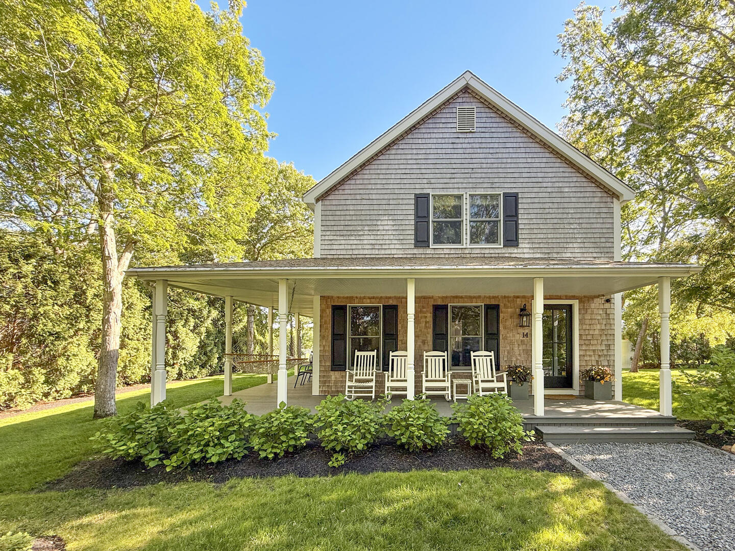 Featured Property Oak Bluffs 8814