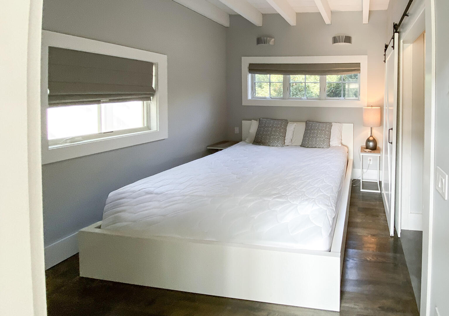 BR1 King with an Adjoining Bath, First Floor