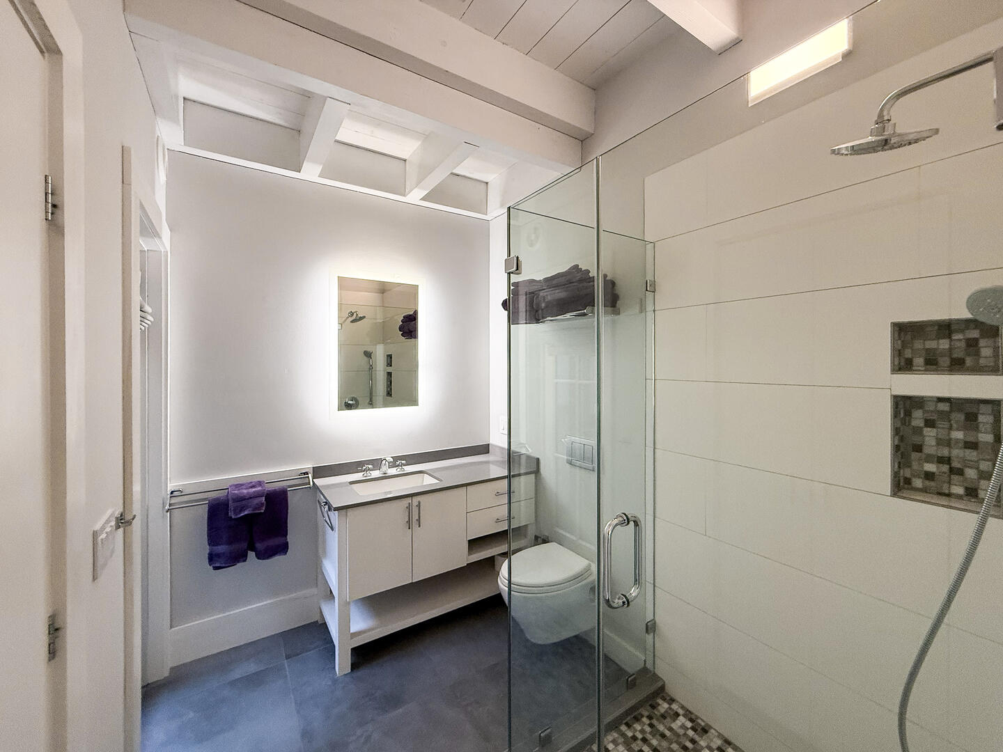 BR1 King En Suite with a Shower Stall, First Floor