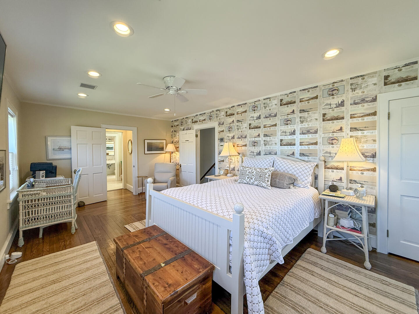 BR1 Queen En Suite, Second Floor