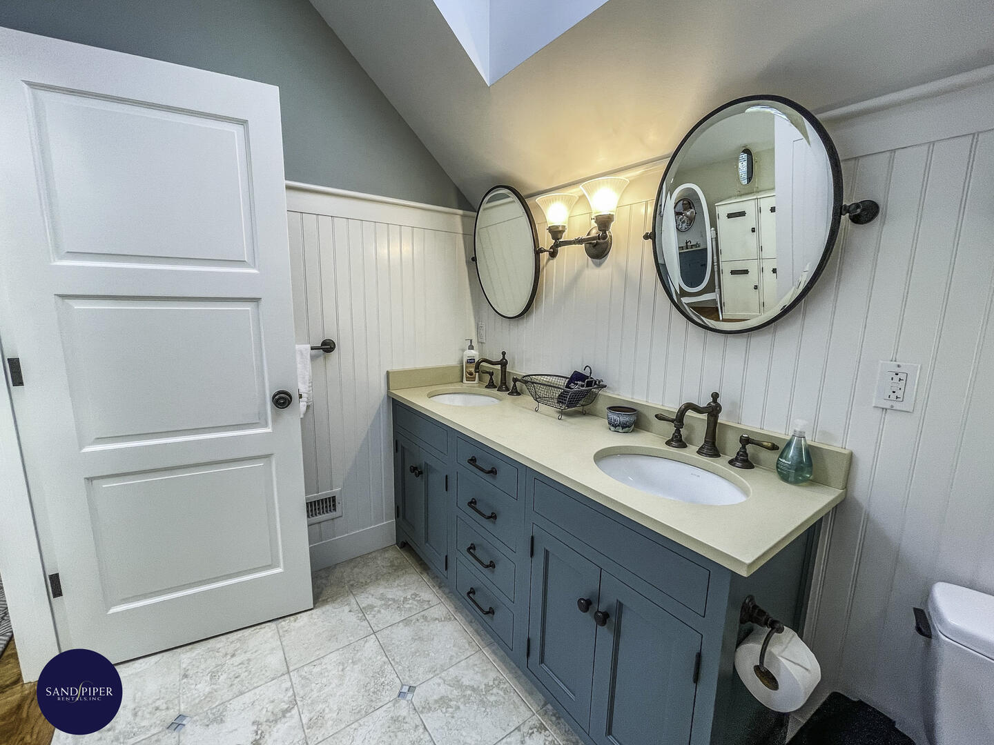 Hall Bath View 2