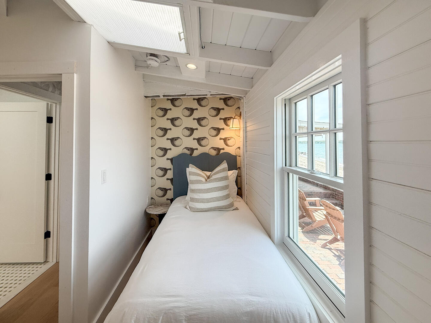 BR2 (2) Twin Beds, First Floor