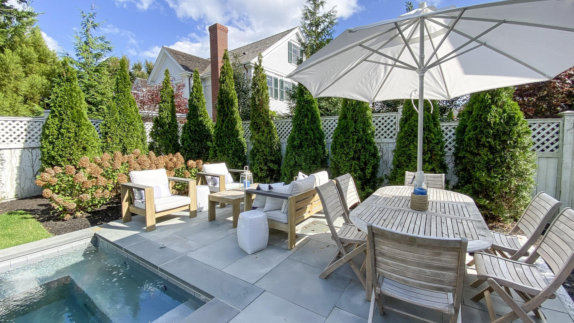 Outdoor Dining Area