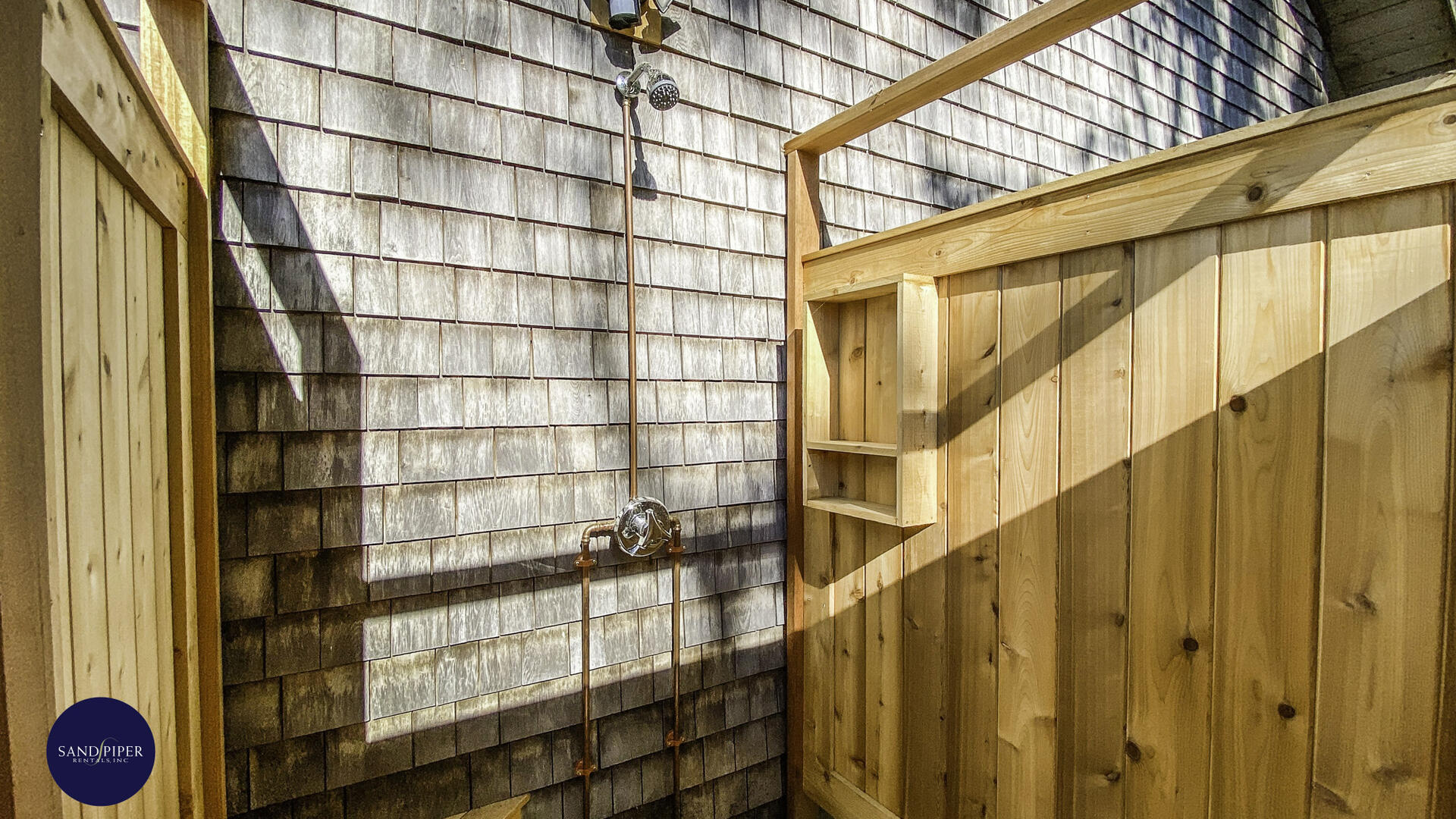 Enclosed shower