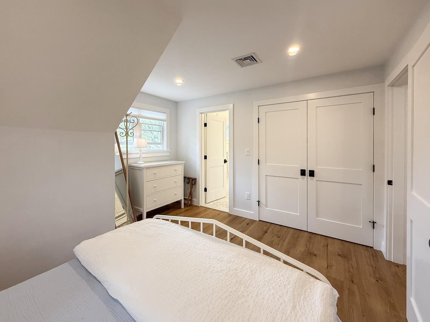 BR1 Queen En Suite