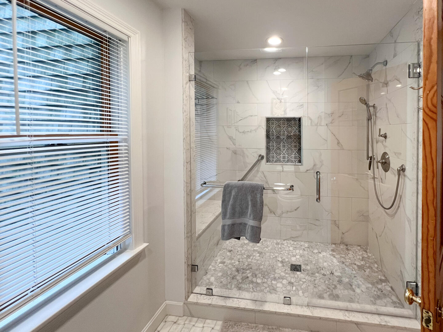 BR1 King En Suite with a Shower Stall, Main Level