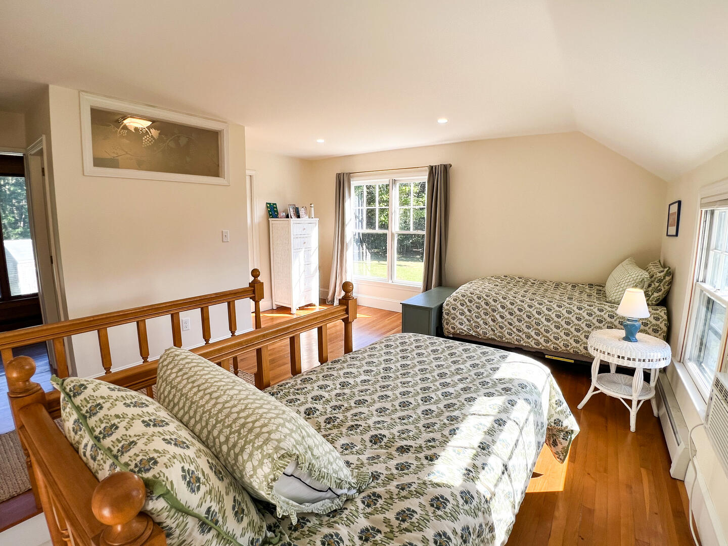 Stair Landing with (2) Twin Beds, Second Floor
