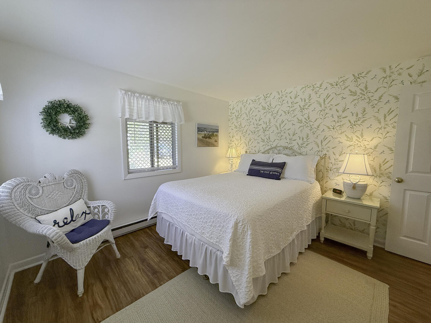 BR3 Queen, Lower Level