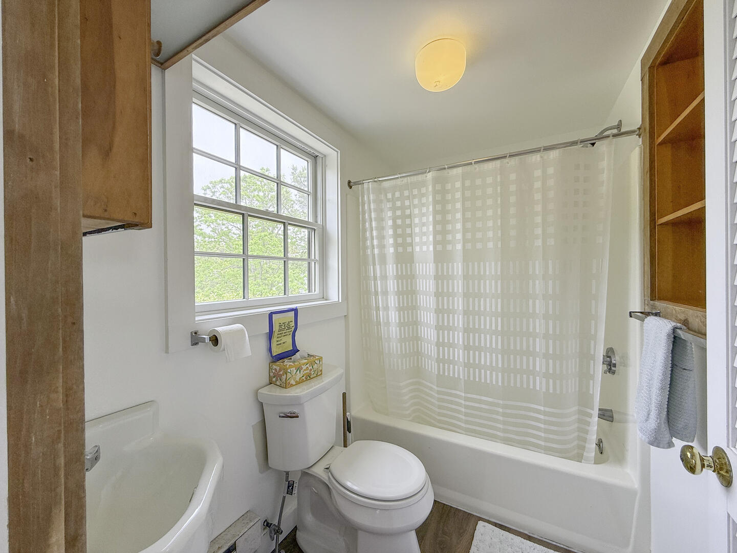 Hall Bath with Shower Tub Combo, Second Floor
