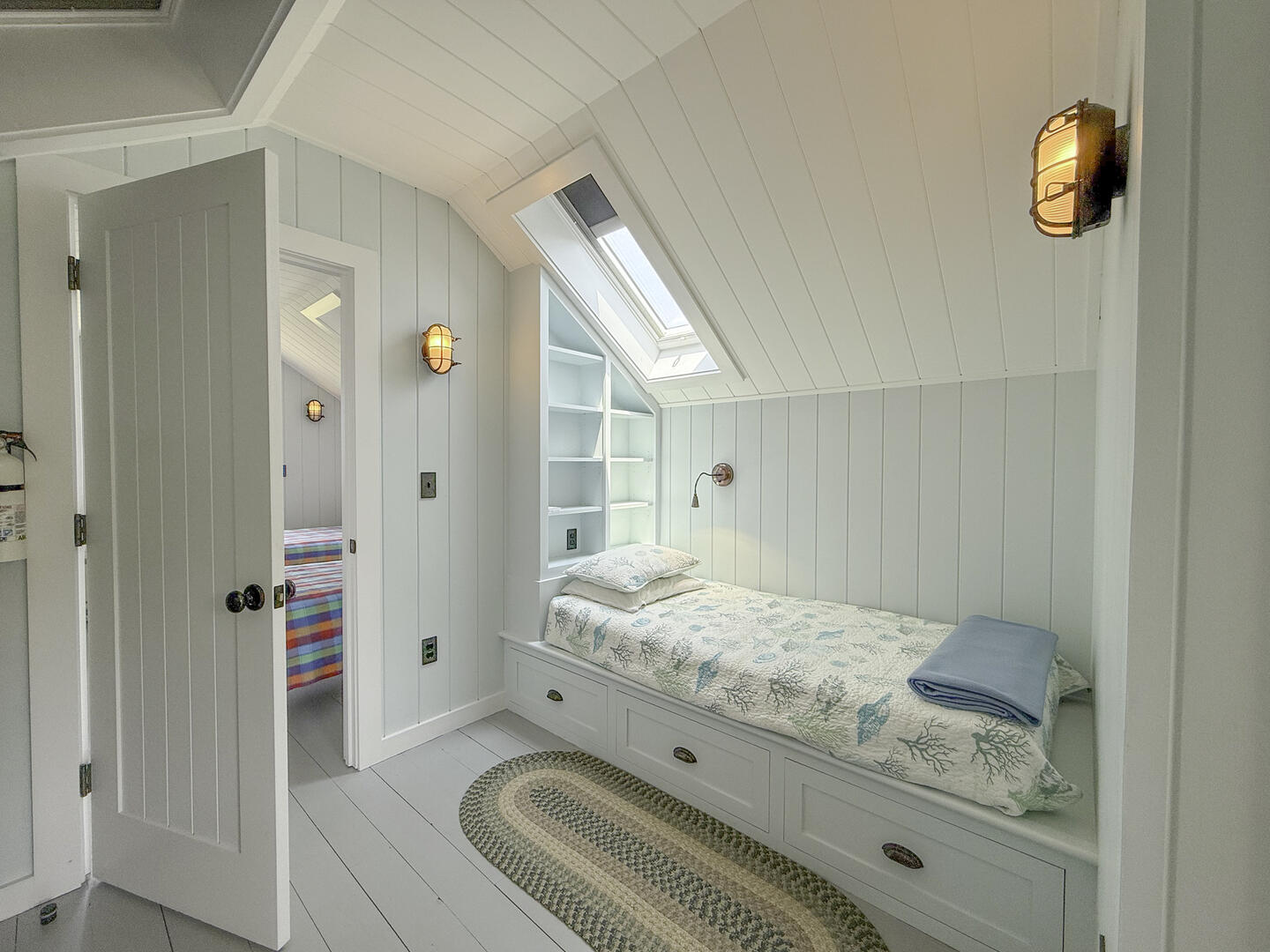 BR2 (2) Twin Built In Beds(Walkthrough this Bedroom to get to Bedroom 3), Second Floor