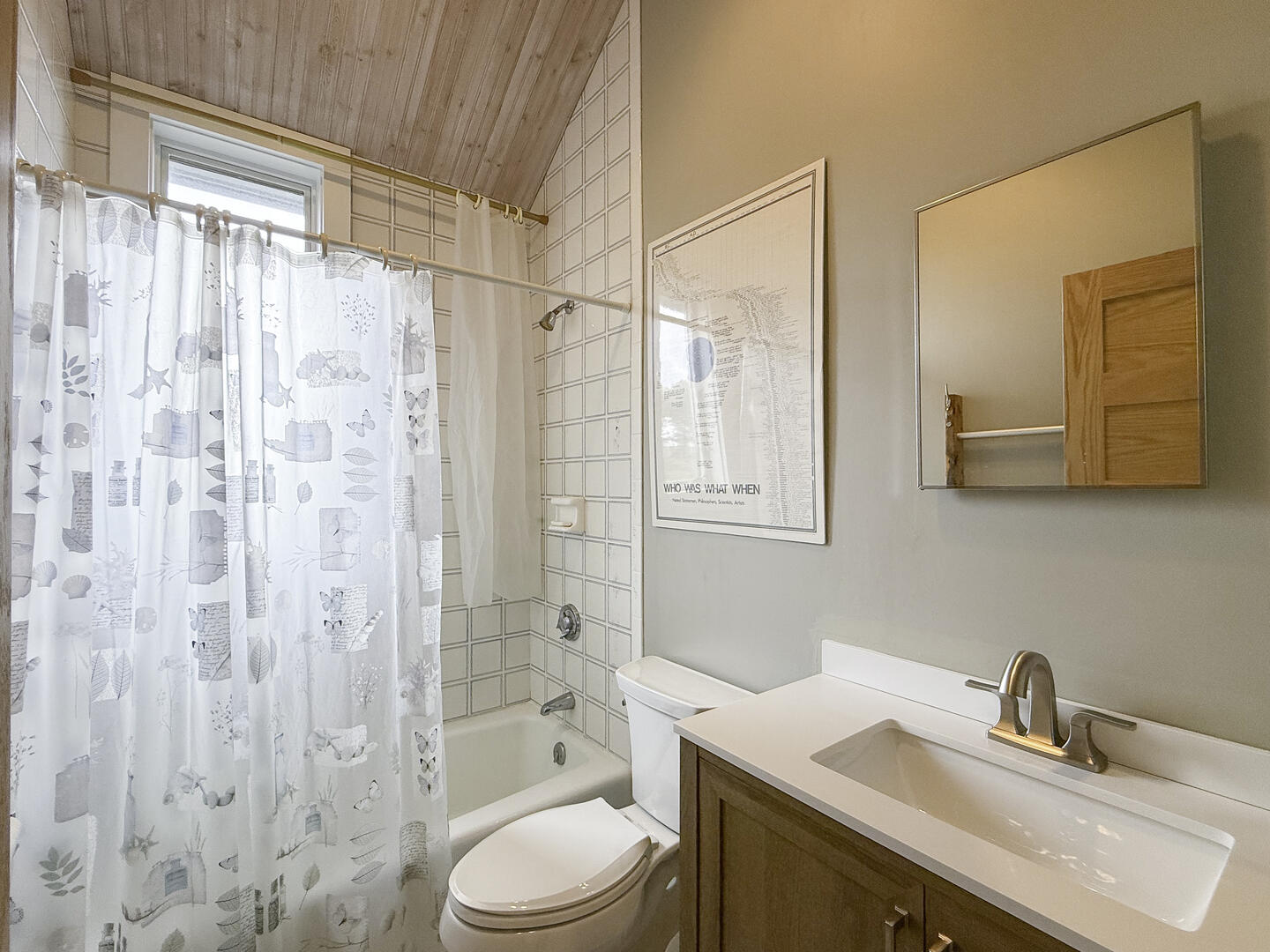 Hall Bath with Shower Tub Combo, Second Floor