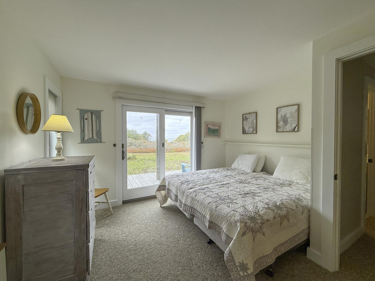 BR3 (2) Twin Beds or King, First Floor