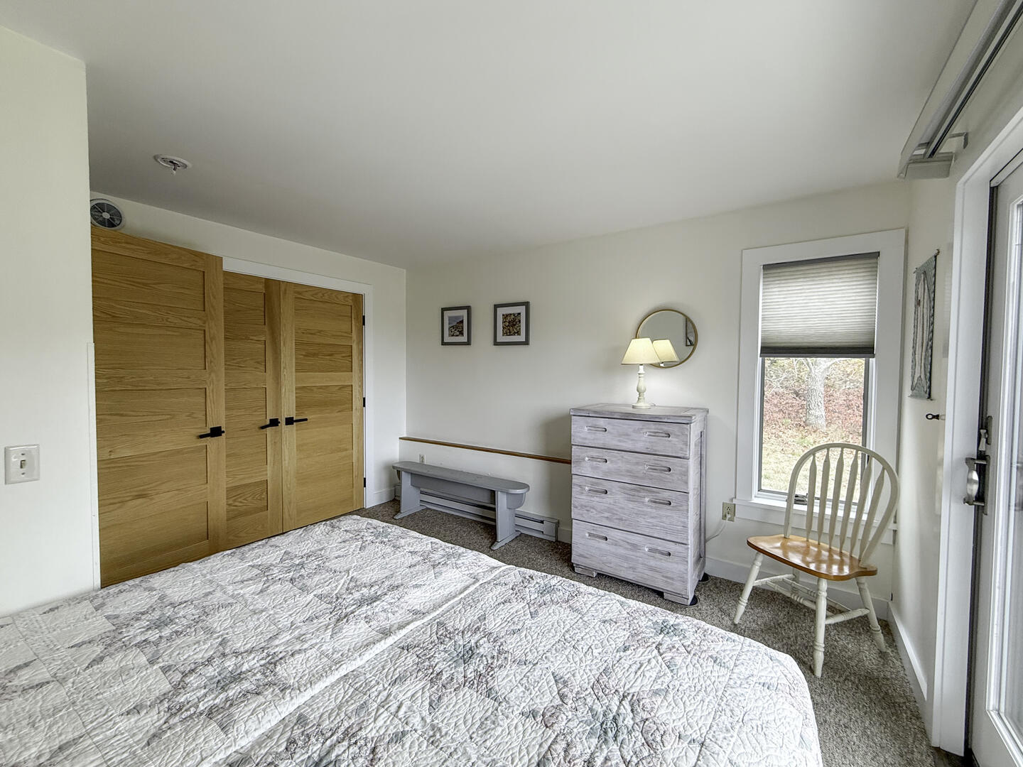 BR3 (2) Twin Beds or King, First Floor