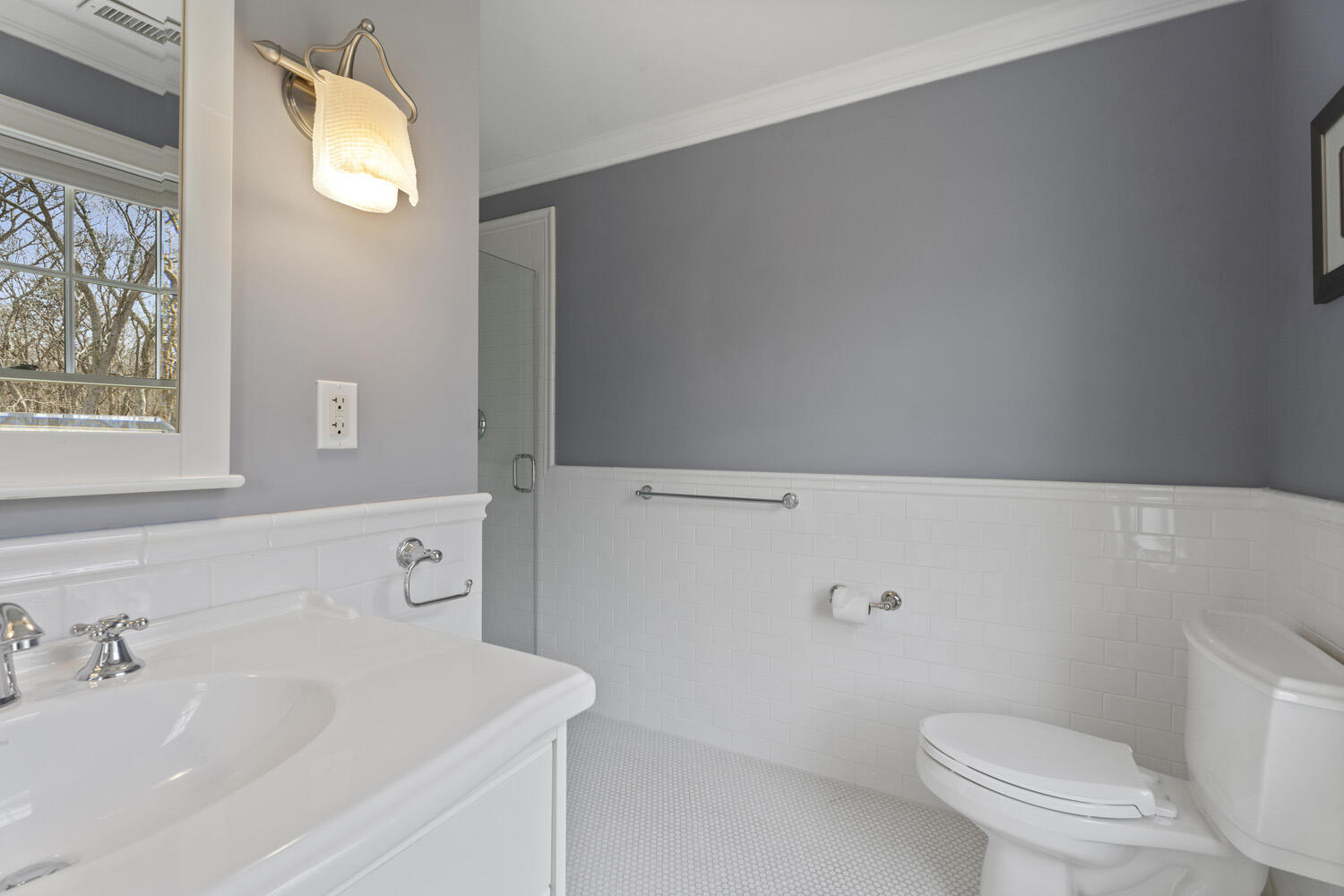 BR2 Queen En Suite with Shower Stall, Second Floor