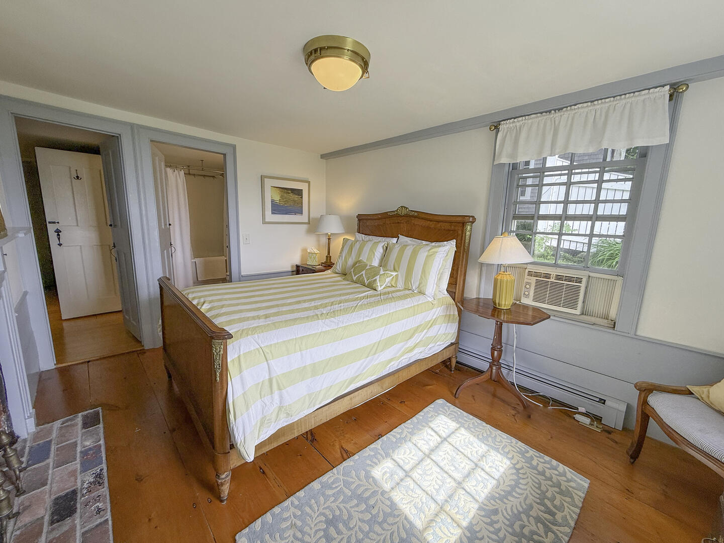 BR5 Double with Adjoining Hall Bath, Lower Level