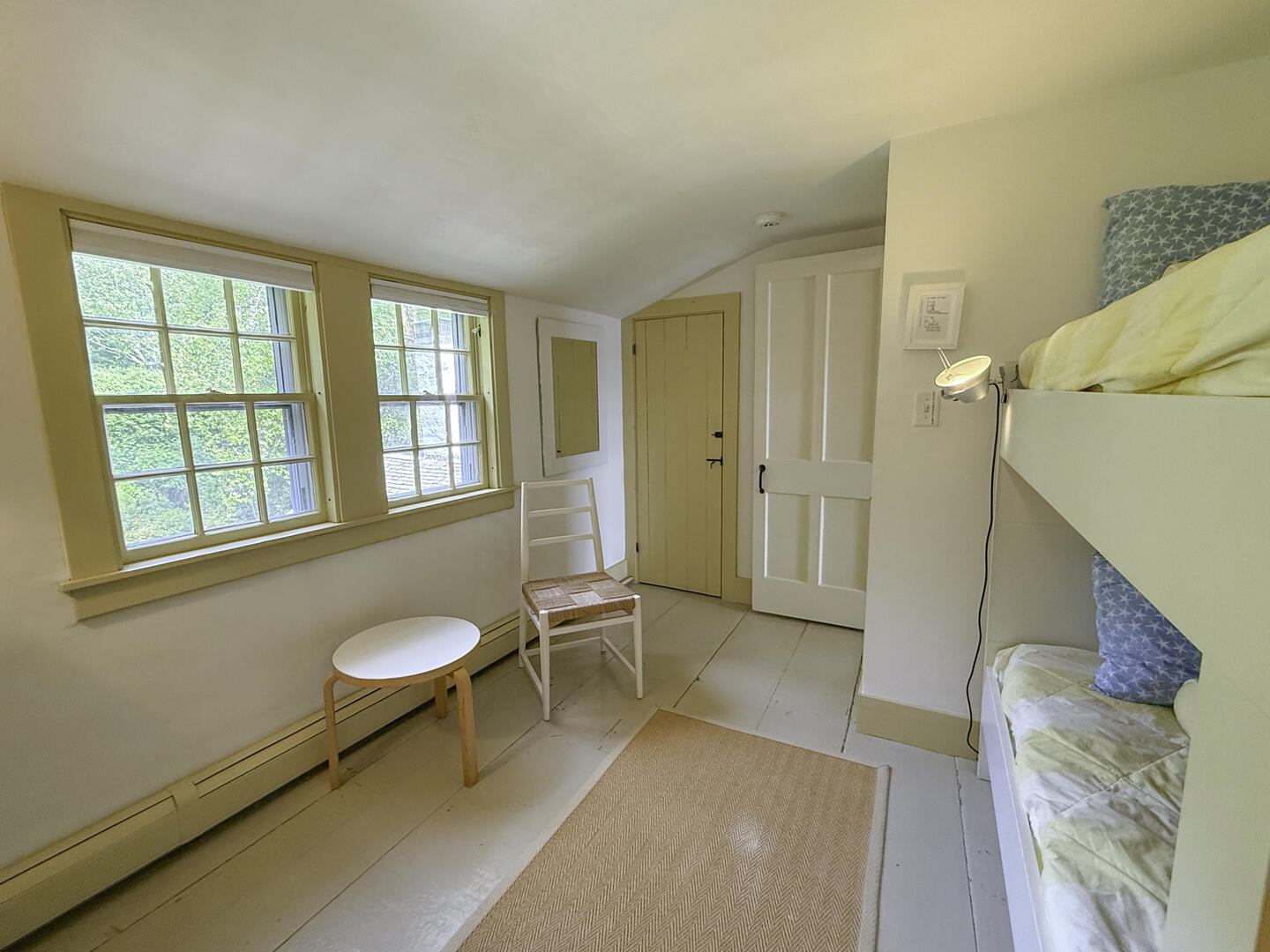 BR4 Bunk Bed, Second Floor