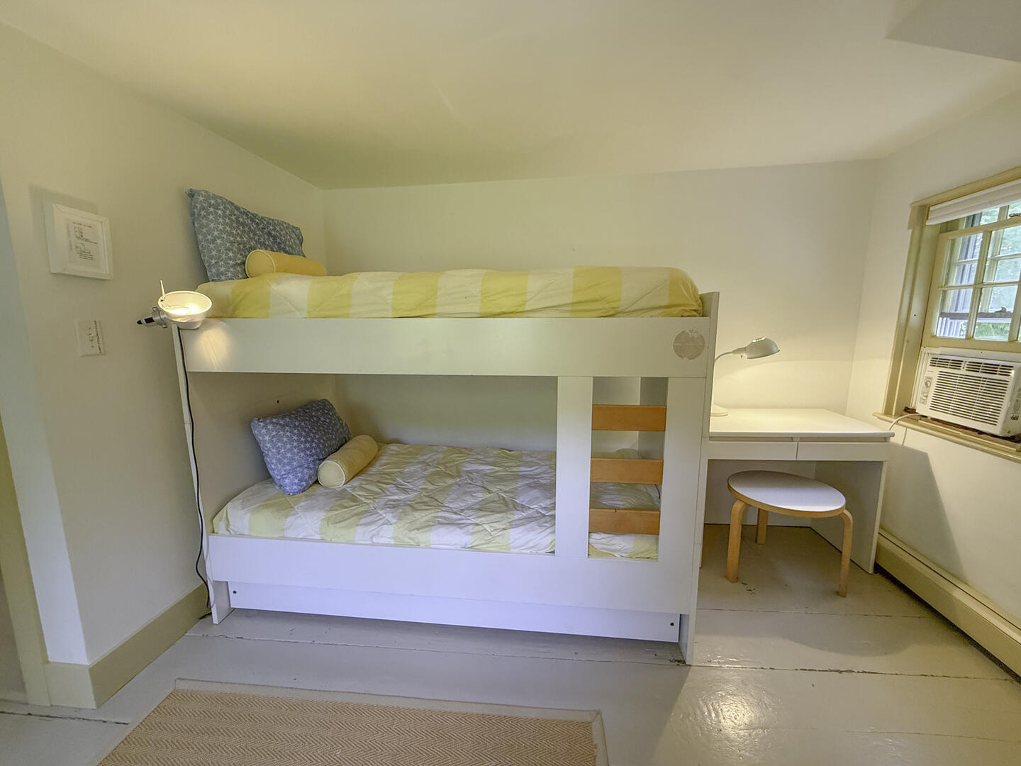 BR4 Bunk Bed, Second Floor