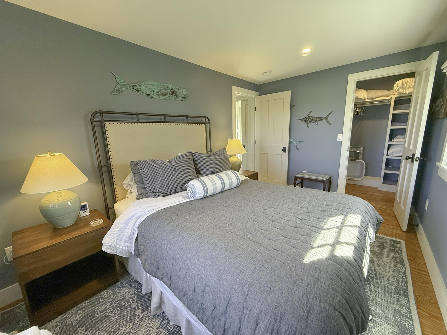 BR3 Queen, Lower Level