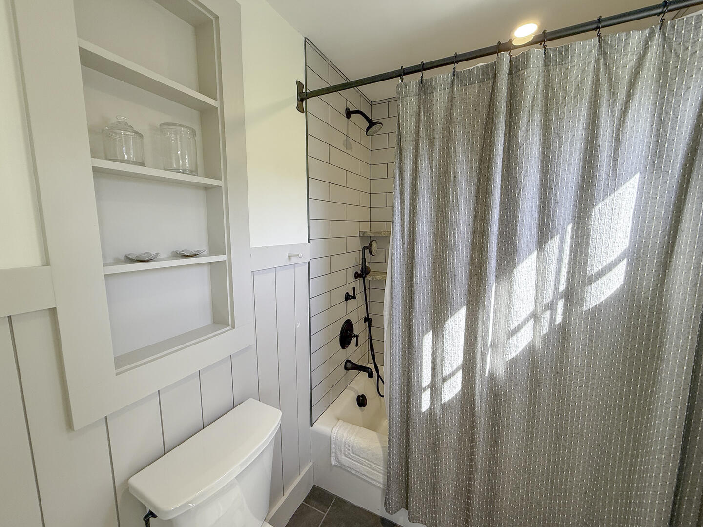 Hall Bath with Shower Tub Combo, Lower Level