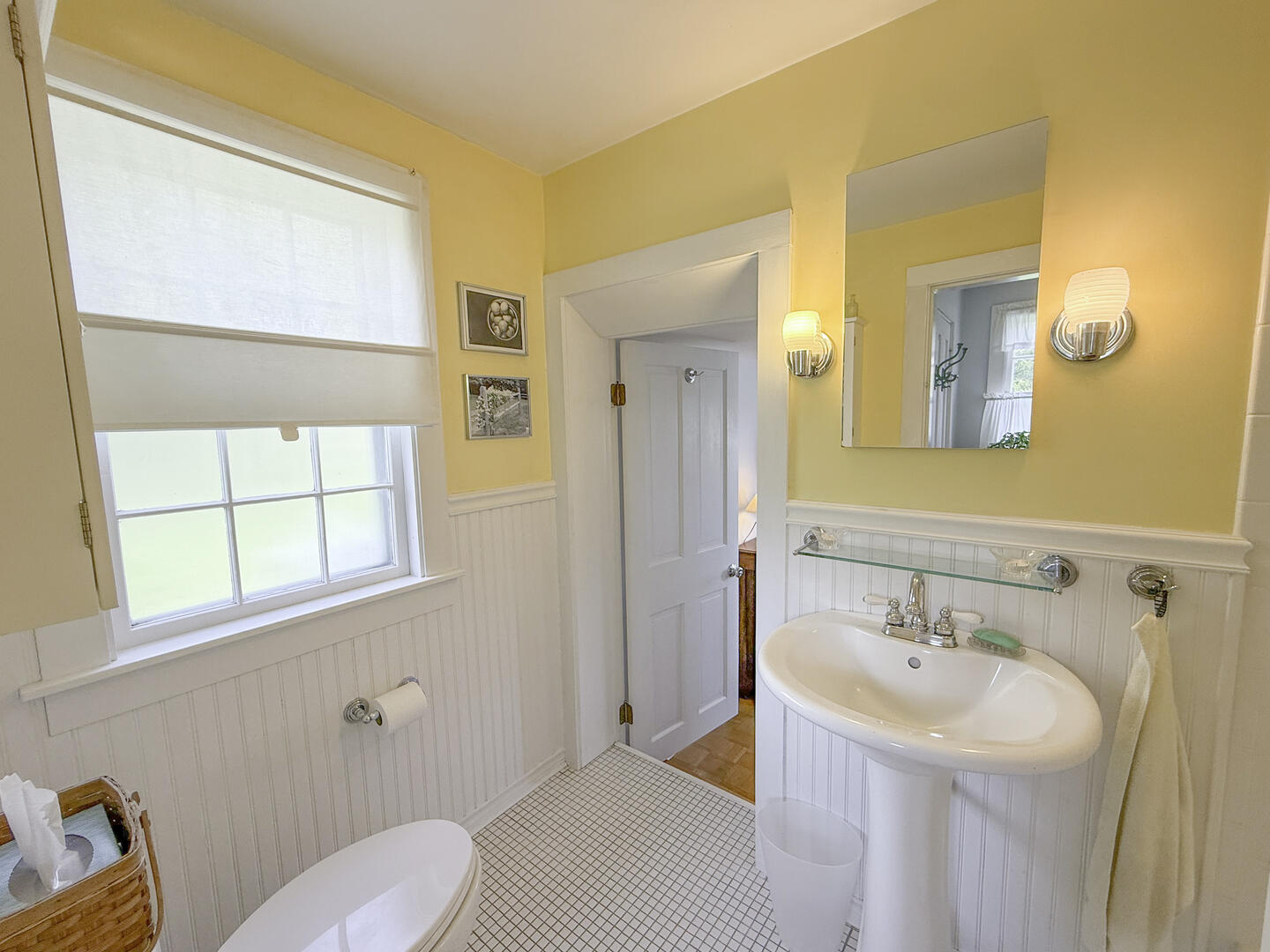 Hall Bath with Shower Tub Combo, First Floor