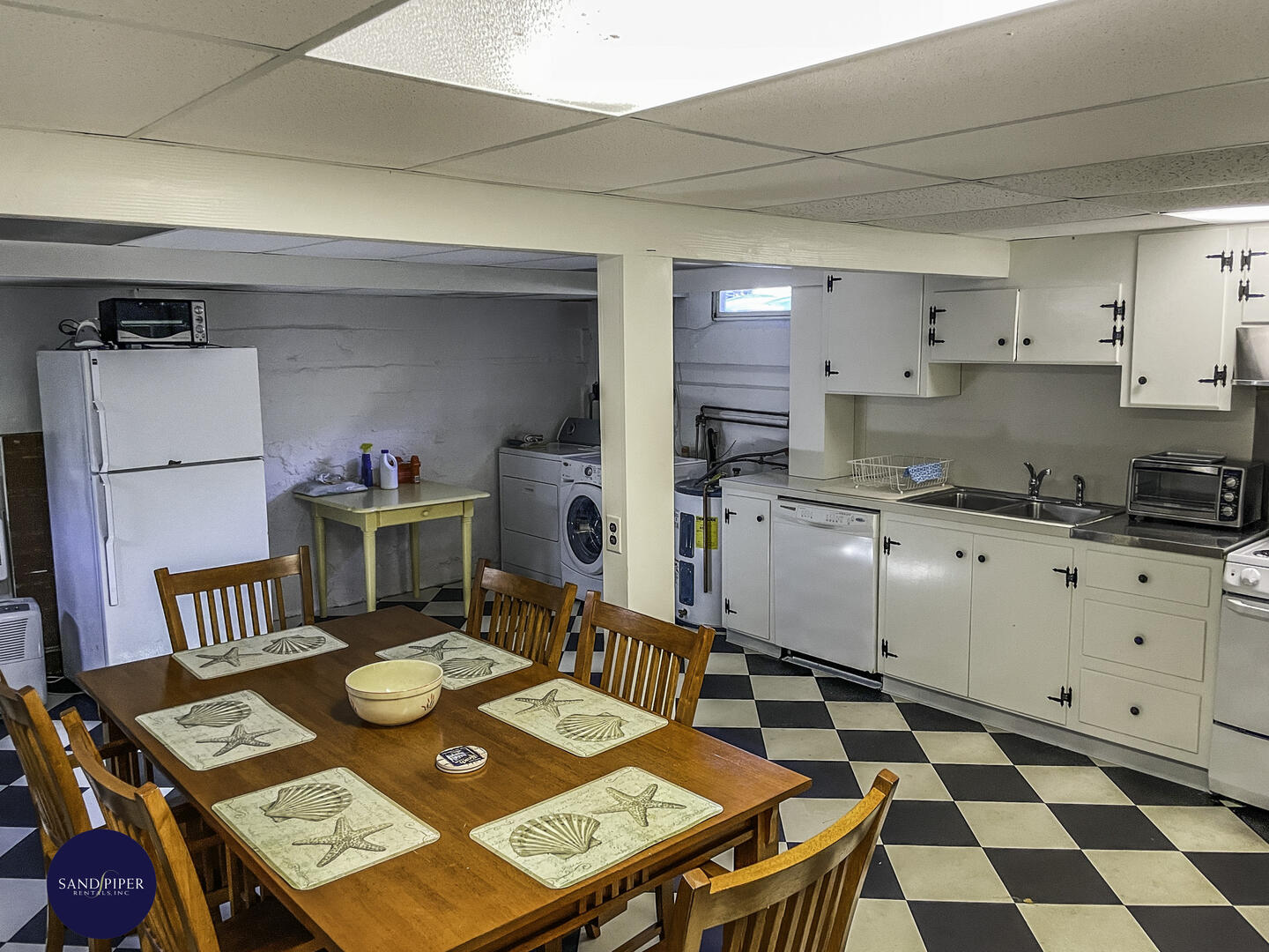 Lower Level Kitchen, Dining and Laundry
