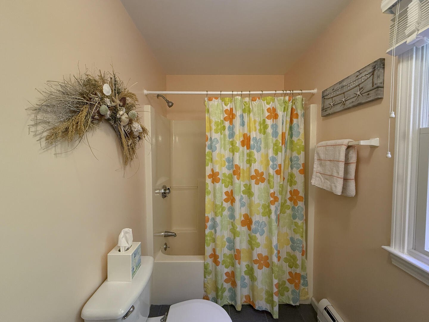 Hall Bath with Shower Tub Combo, First Floor