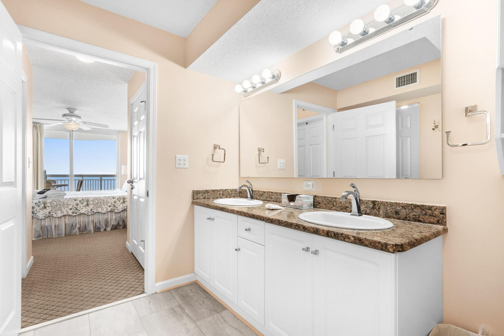 Crescent Shores 604 26