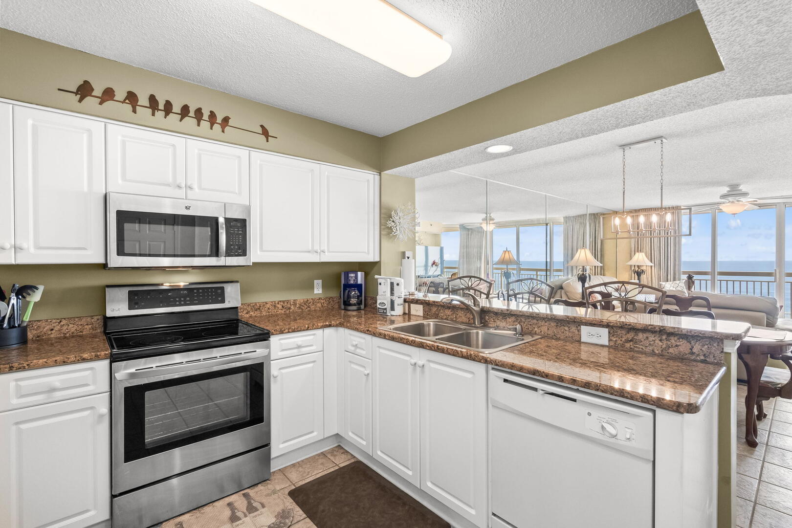 Crescent Shores 604 15