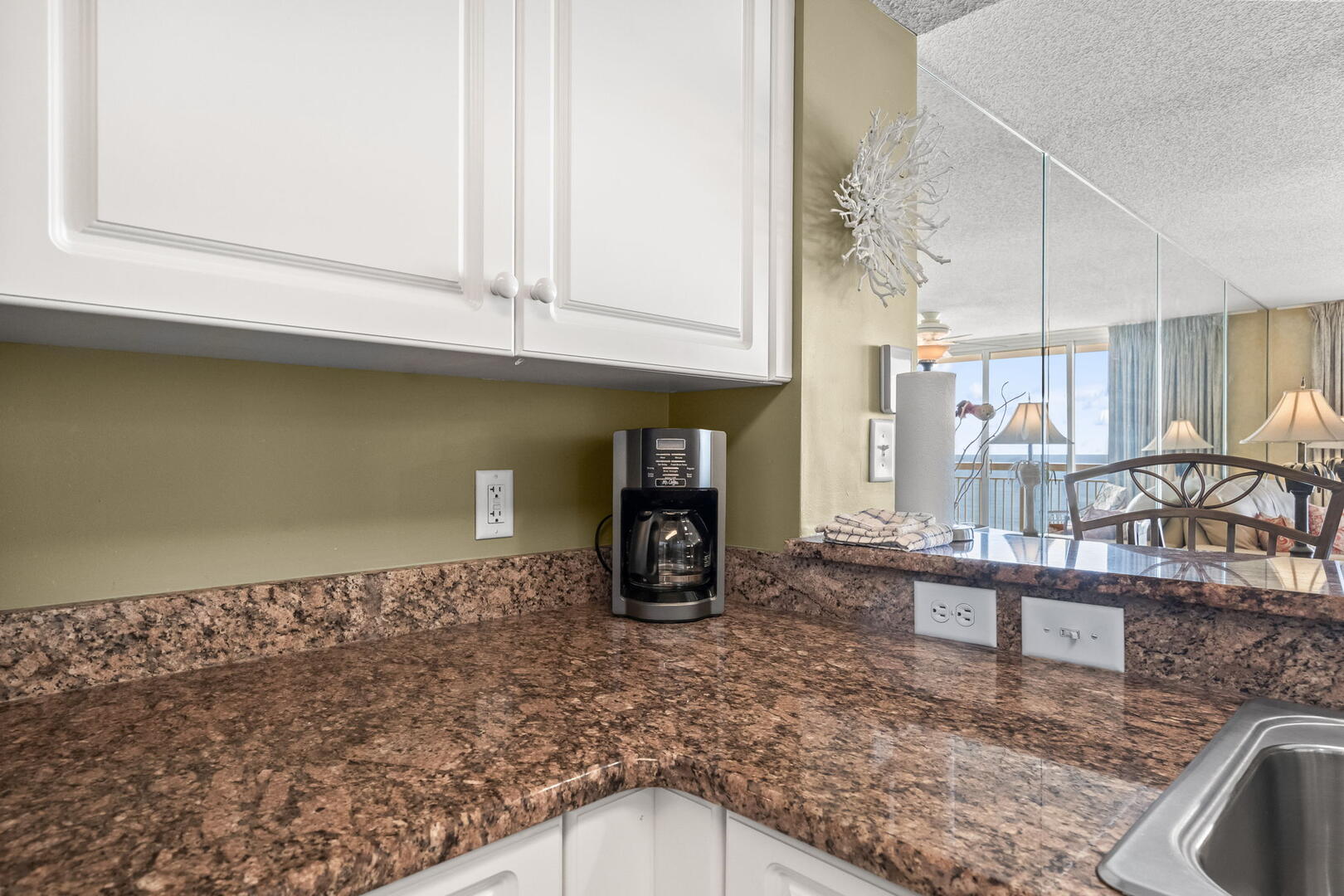Crescent Shores 604 16