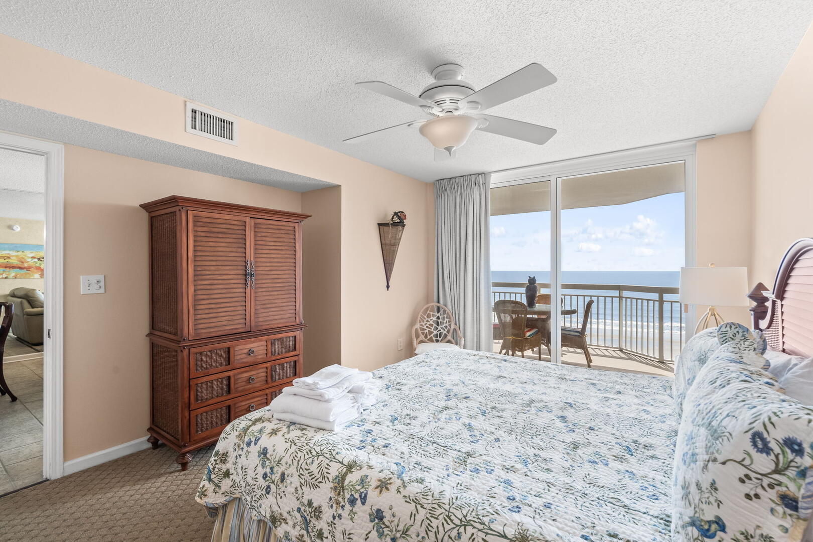 Crescent Shores 604 23