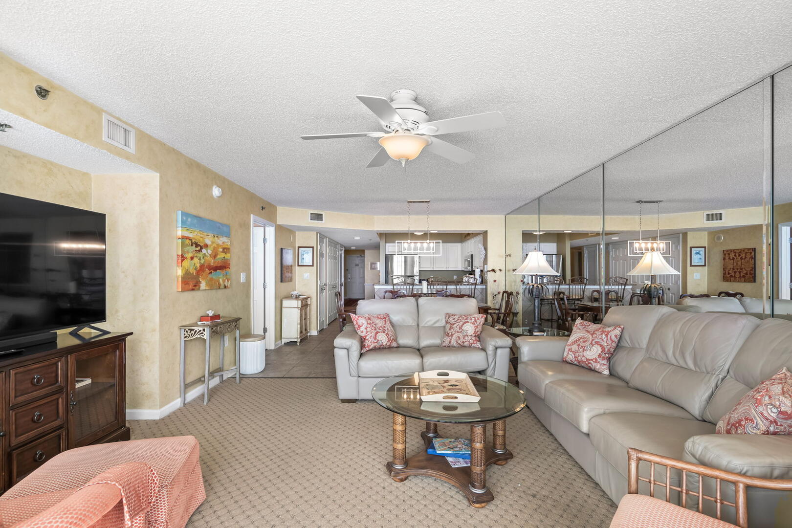 Crescent Shores 604 7