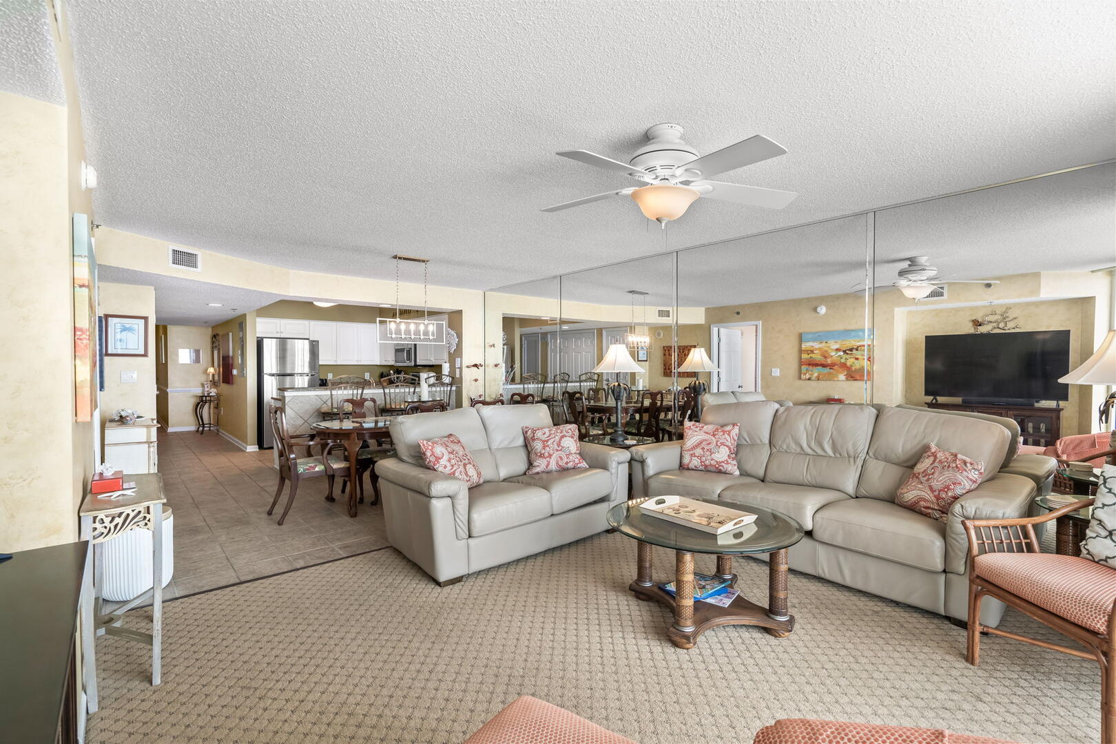 Crescent Shores 604 8