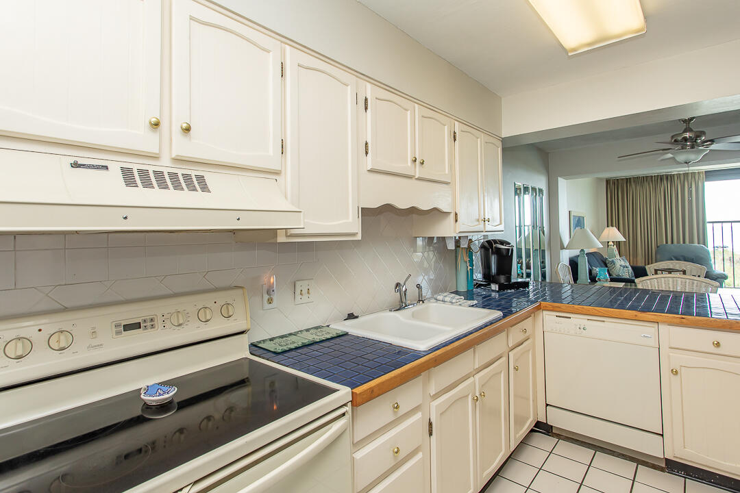 Crescent Sands E1 | Photo 10