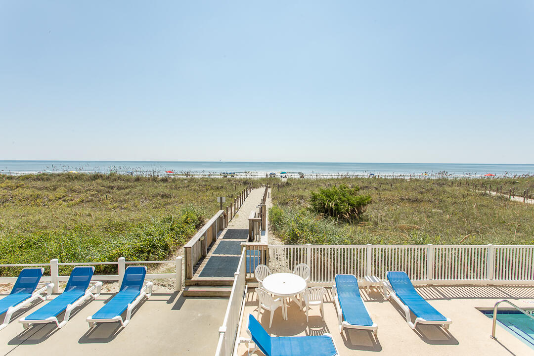 Crescent Sands E1 | Photo 2