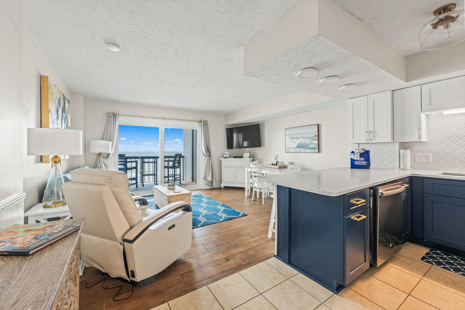 Crescent Towers I Unit 502 | Photo 8