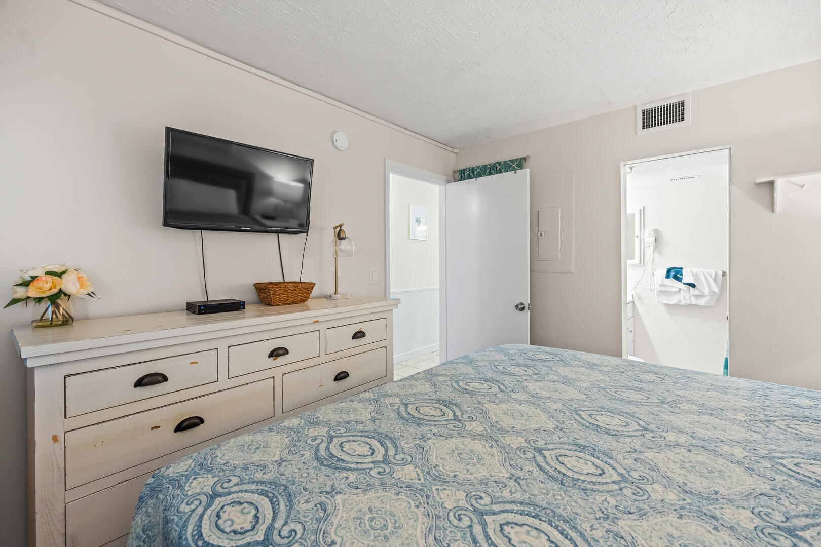 Crescent Towers I Unit 502 | Photo 18