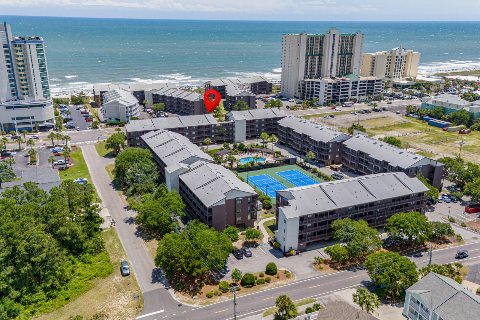 Tilghman Beach and Racquet 339 | Photo