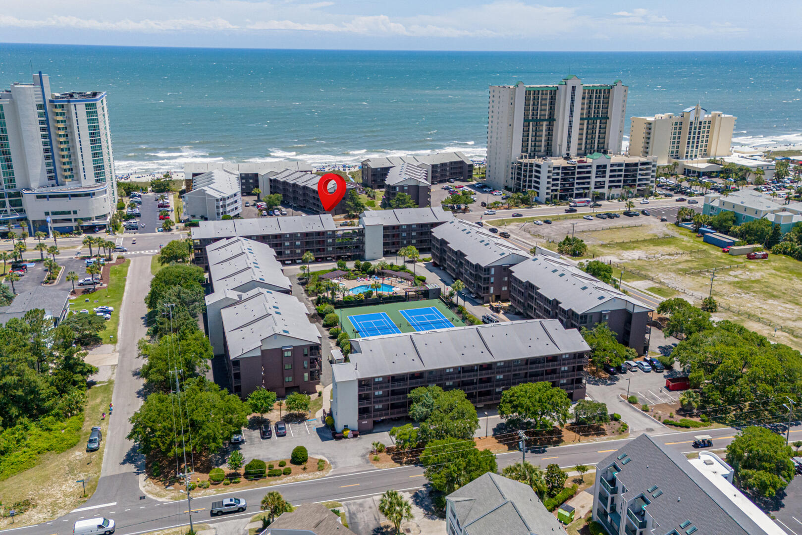 Tilghman Beach and Racquet 339 | Photo