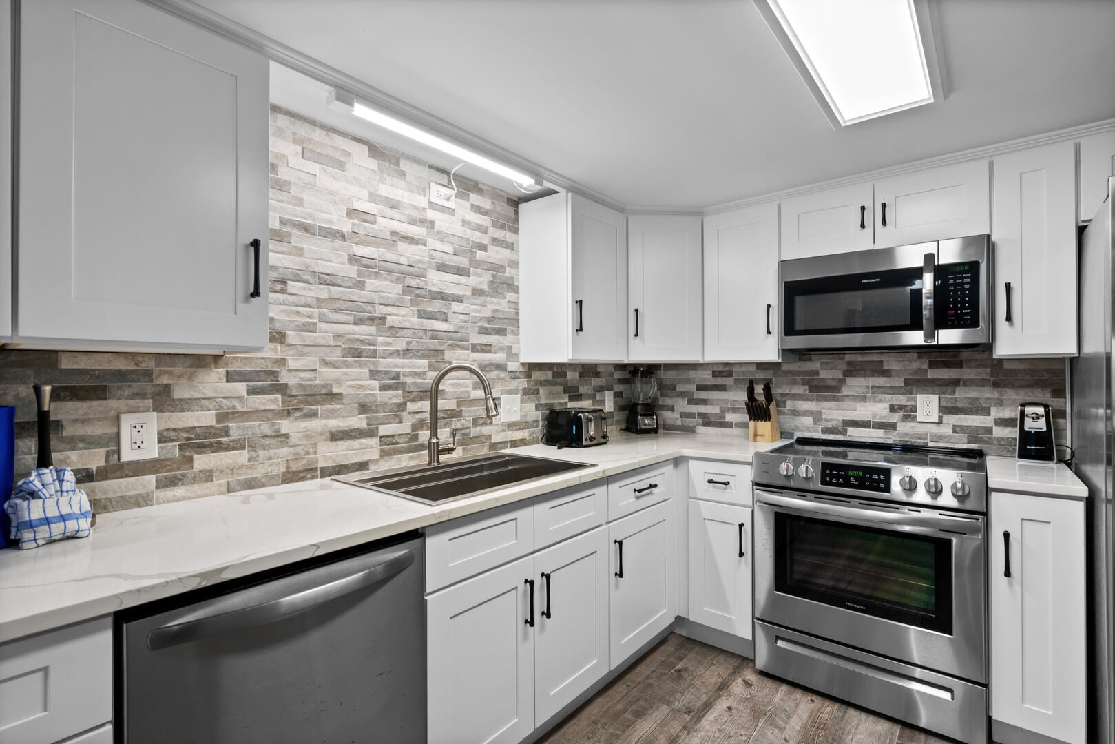 Springs Towers 1004 | Photo 16