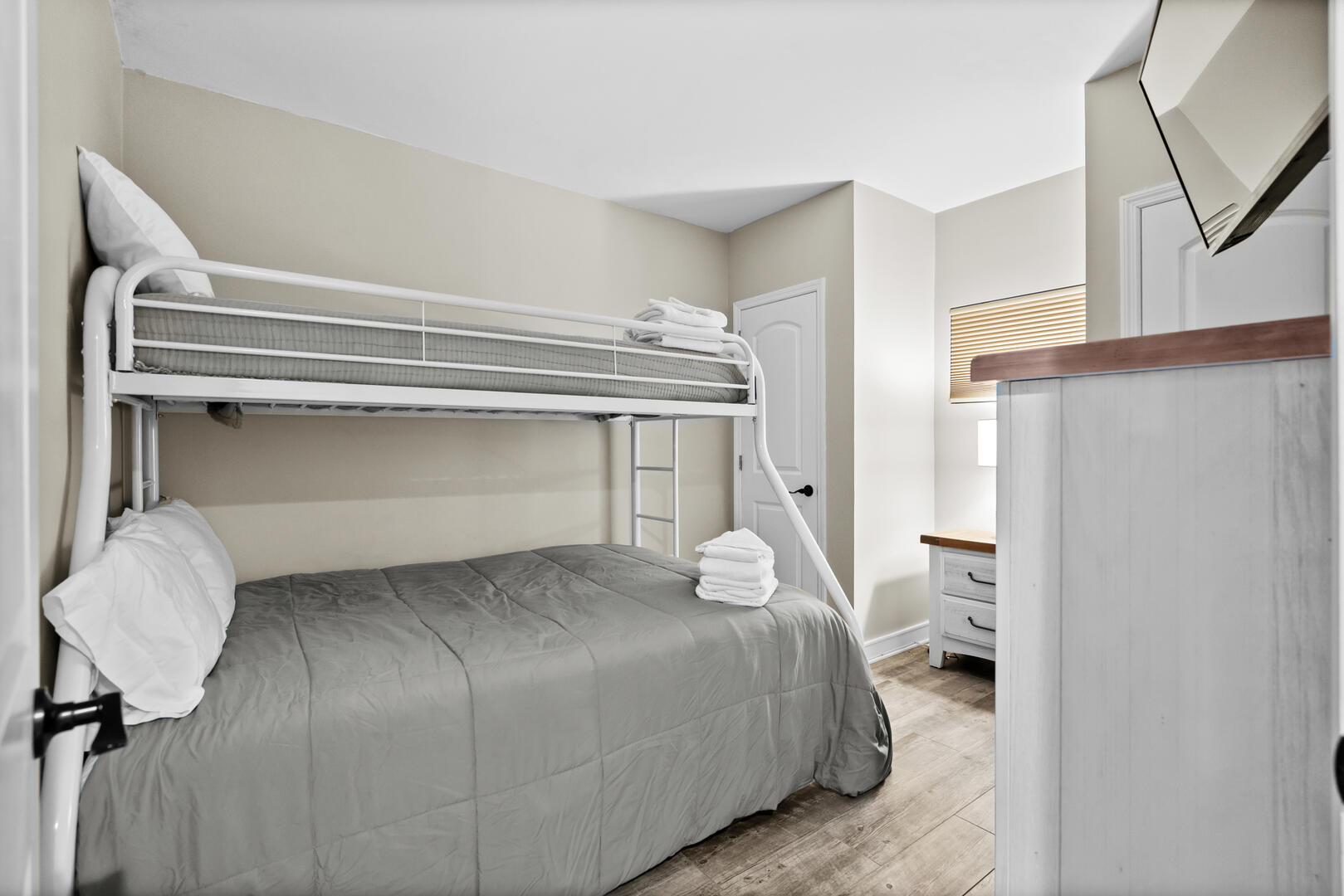 Springs Towers 1004 | Photo 28