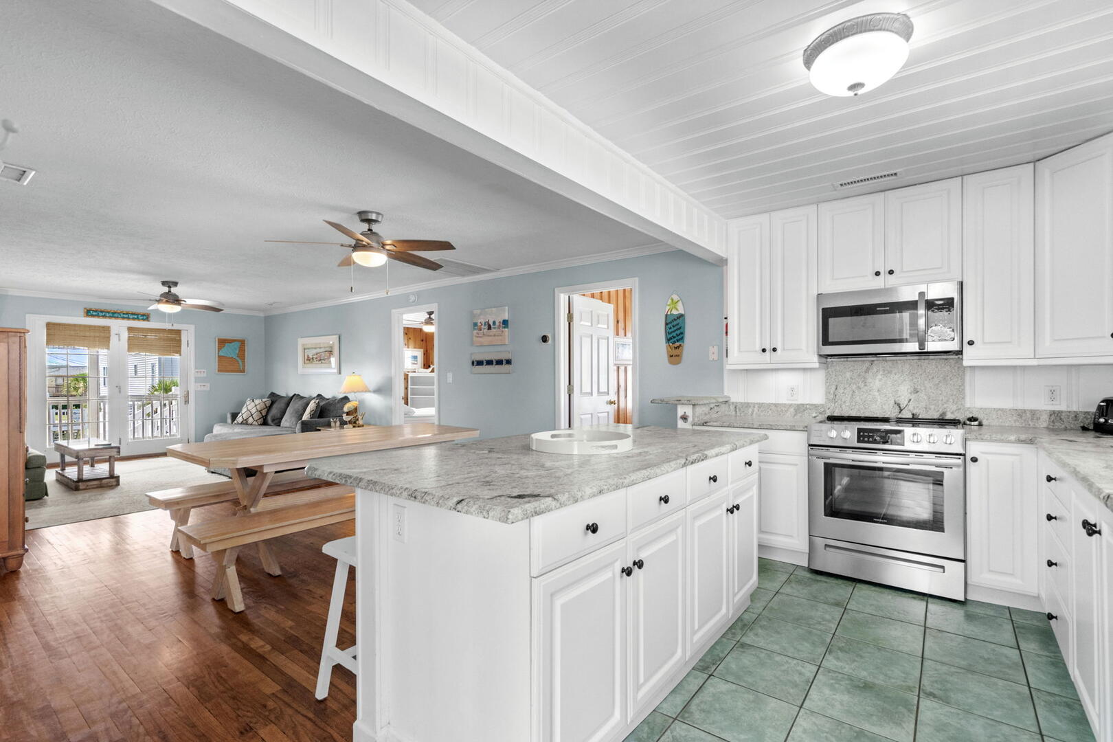 Lost Shaker of Salt | Photo 19