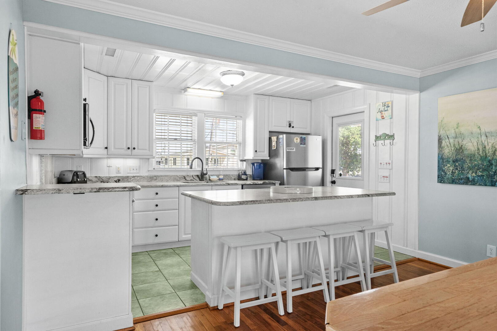 Lost Shaker of Salt | Photo 21