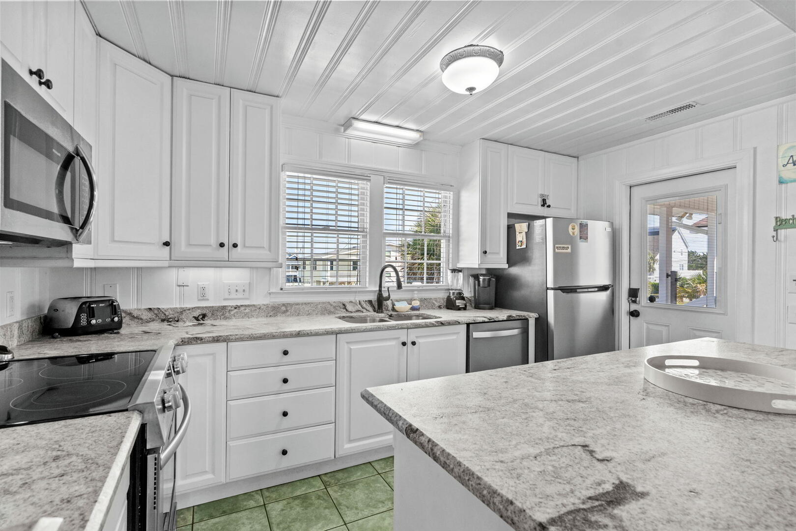 Lost Shaker of Salt | Photo 24