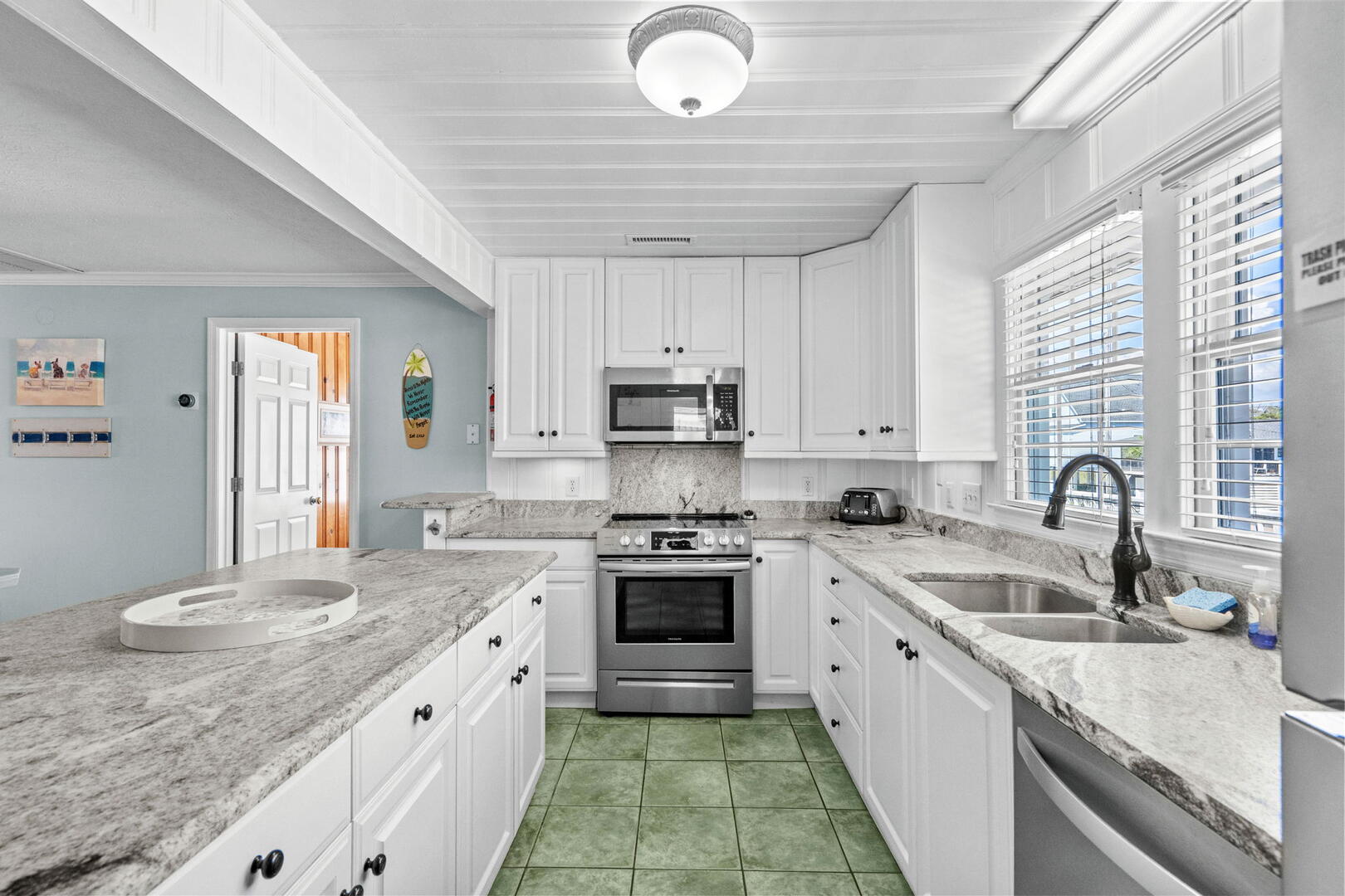 Lost Shaker of Salt | Photo 25