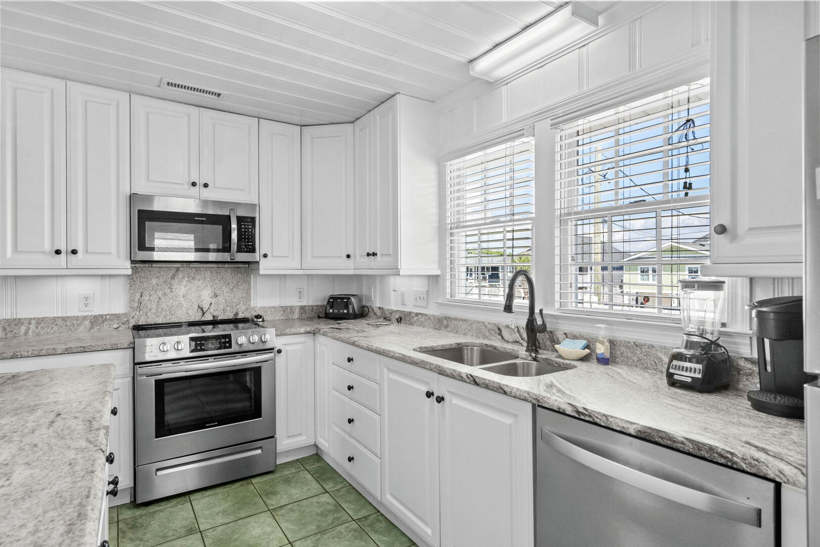 Lost Shaker of Salt | Photo 26