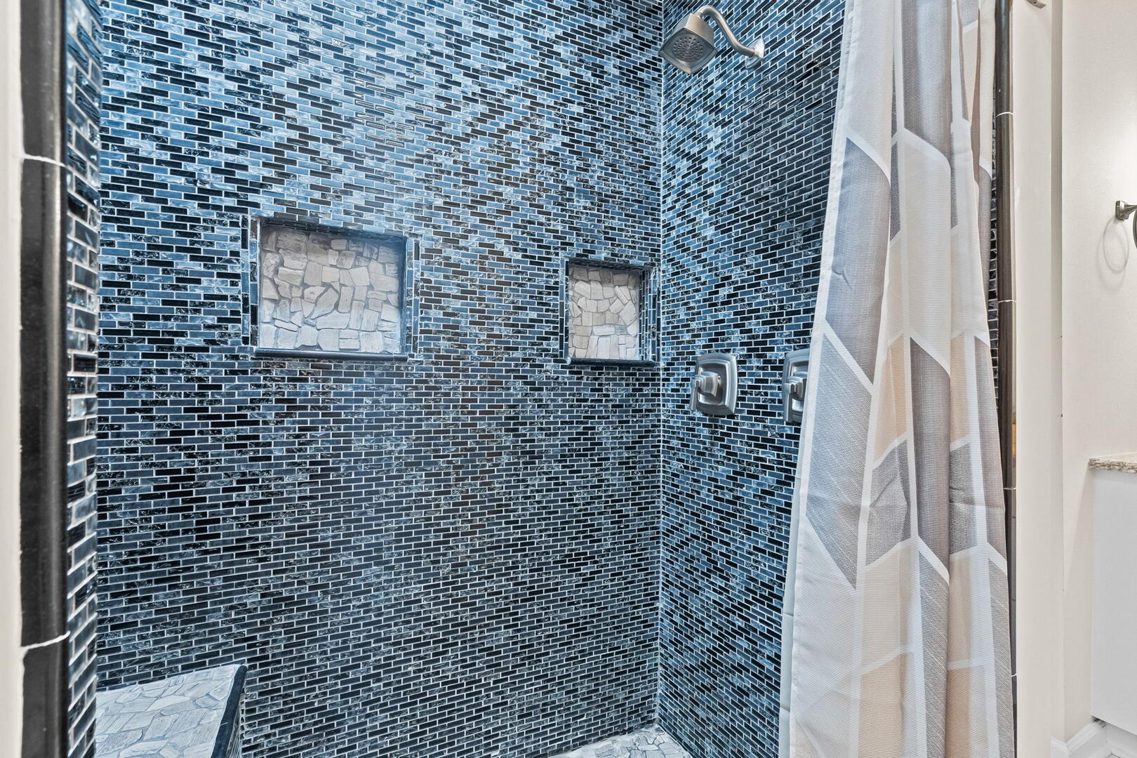 Waterway Landing 210F | Photo 25