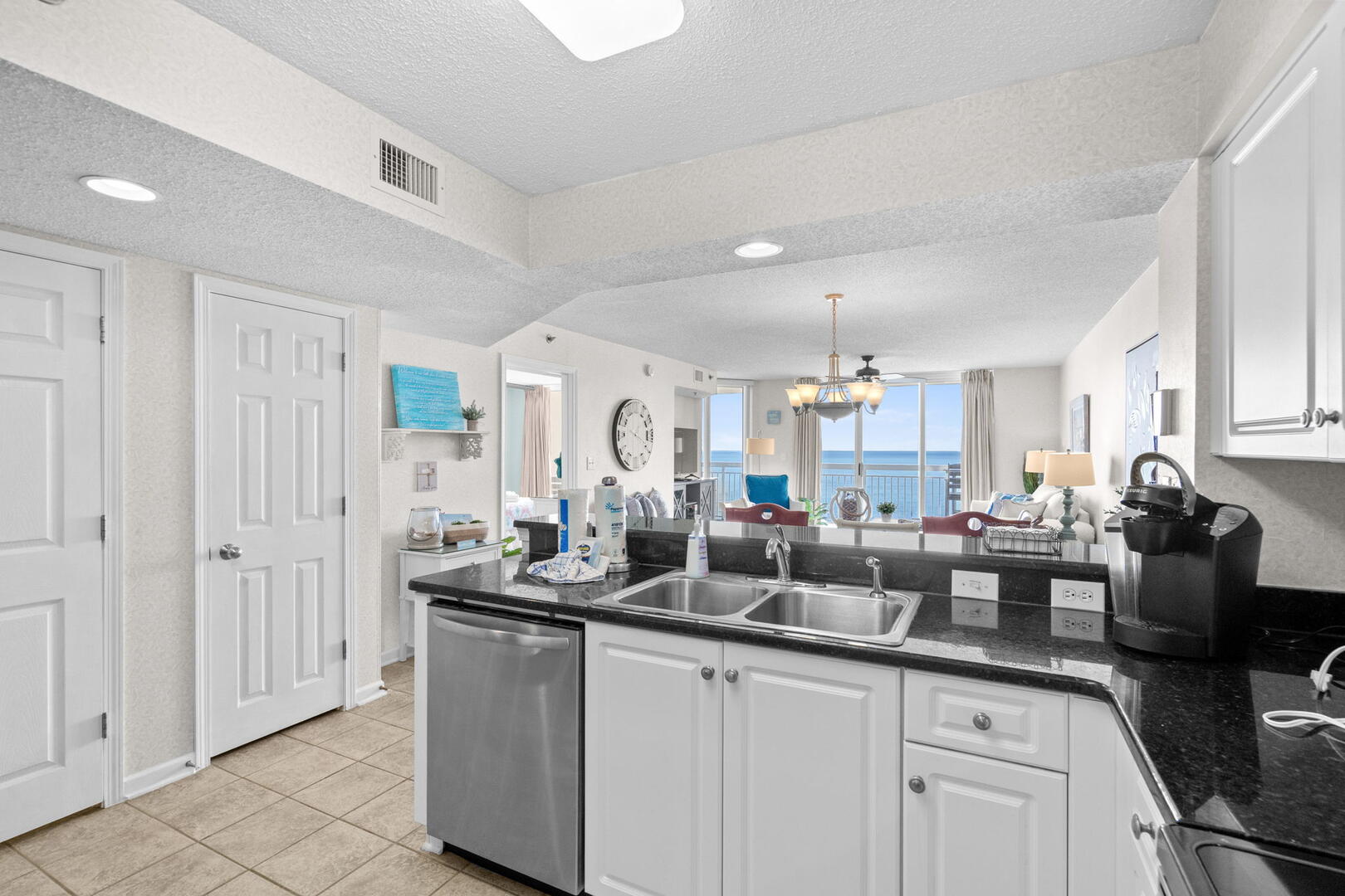 Crescent Shores 1009 18