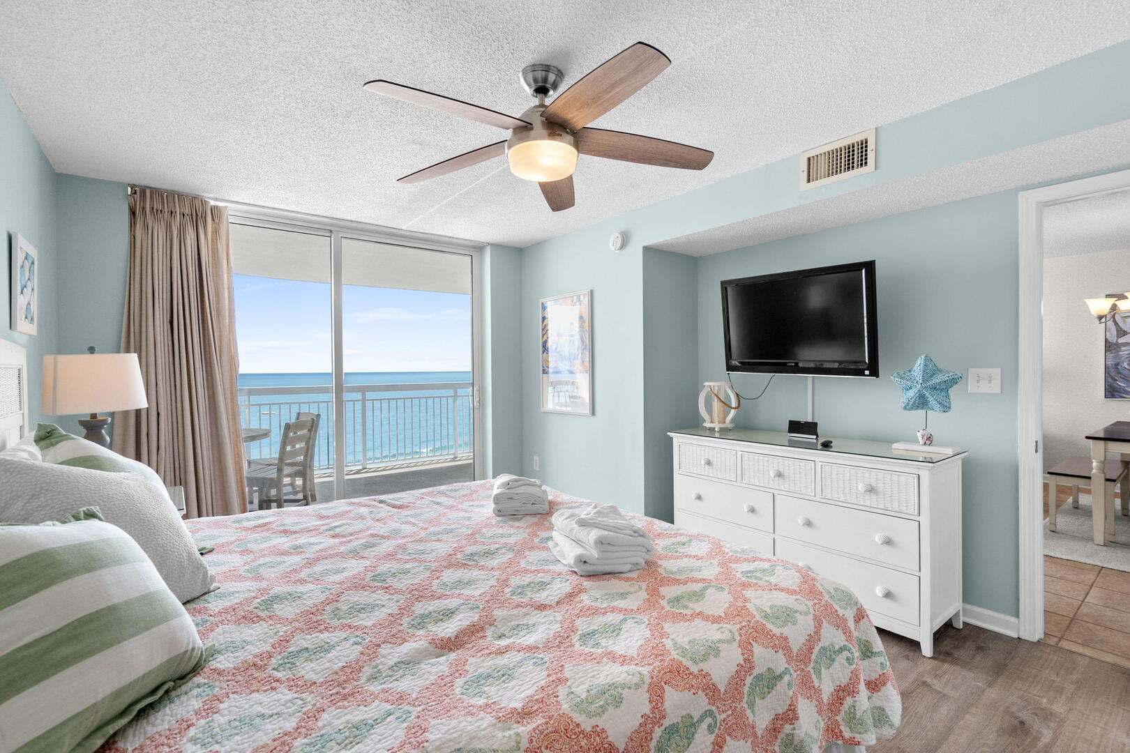 Crescent Shores 1009 25