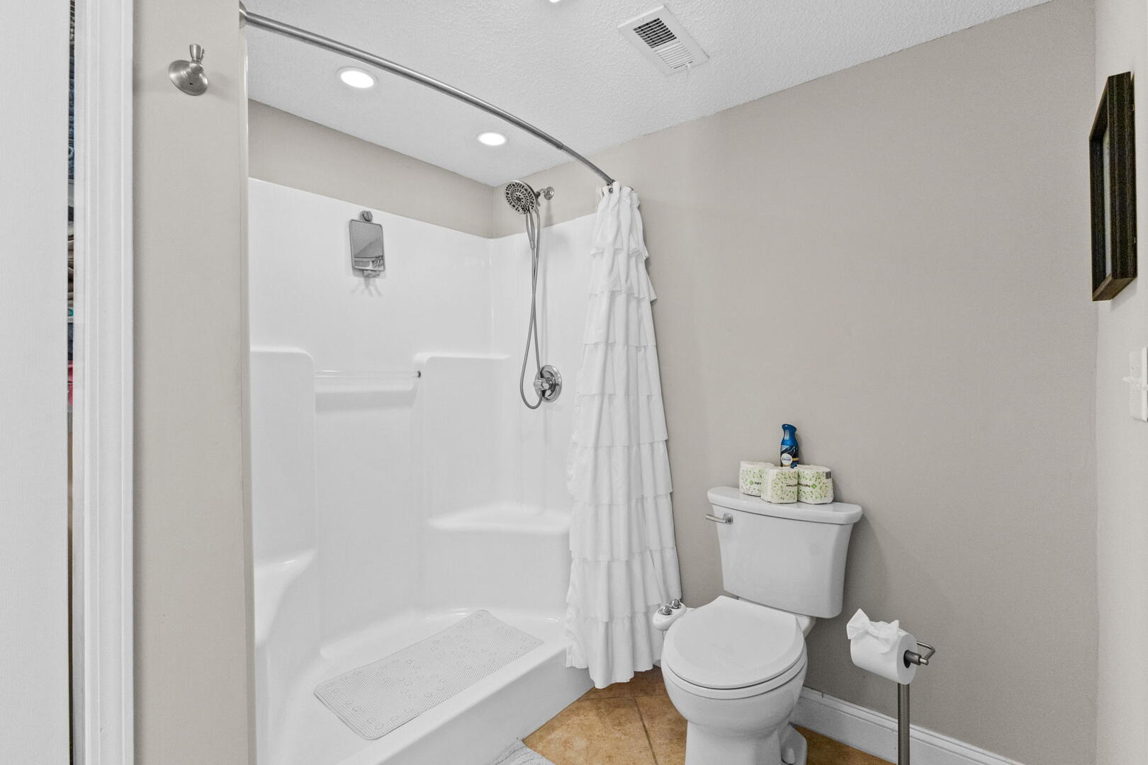 Stacy's Beach House | Photo 33