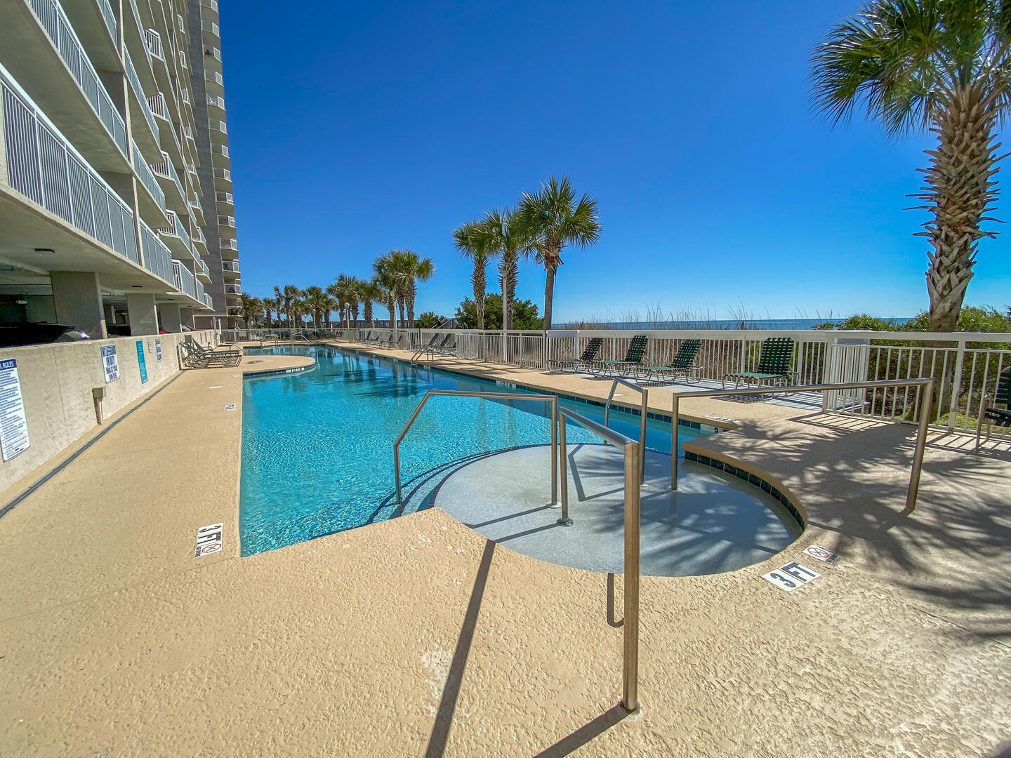 Crescent Shores 704 27
